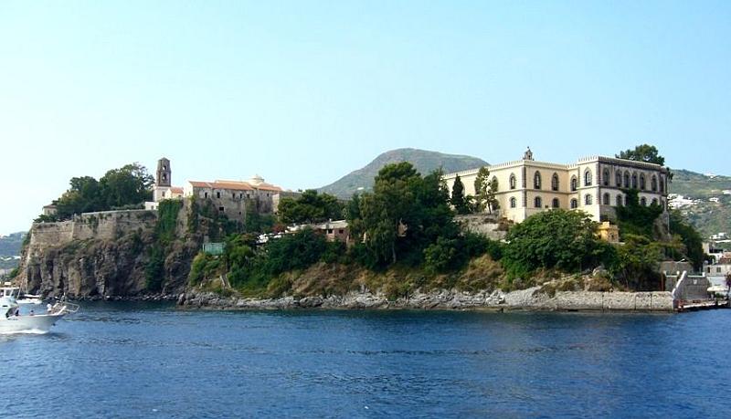 227.JPG - Lipari - pevnost a muzeum